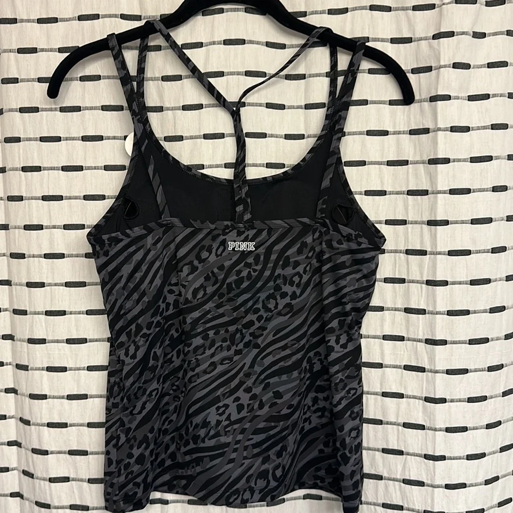 VS PINK Brami Tank Size Medium - Picture 4 of 11